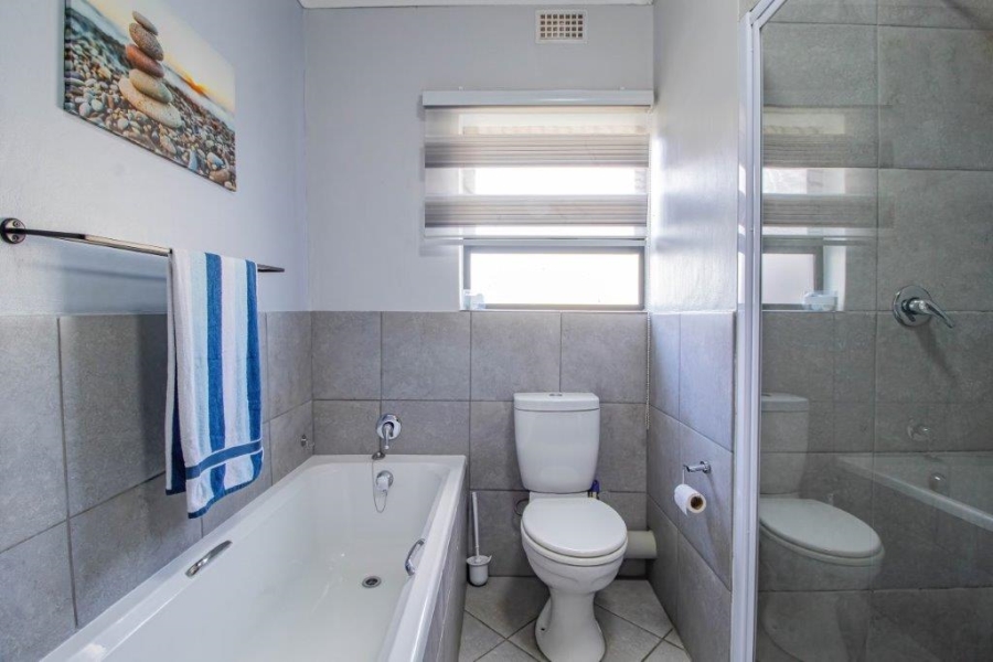 3 Bedroom Property for Sale in Norton Home Estate AH Gauteng