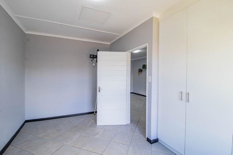 3 Bedroom Property for Sale in Norton Home Estate AH Gauteng