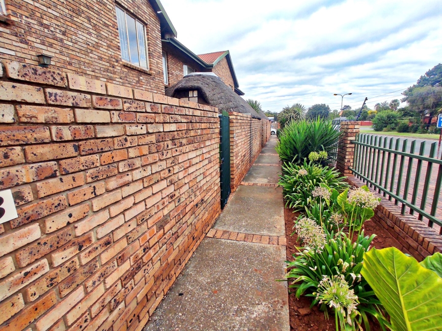 3 Bedroom Property for Sale in Vanderbijlpark SE 3 Gauteng