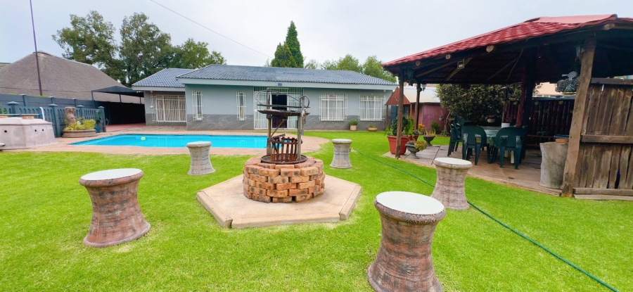 4 Bedroom Property for Sale in Risiville Gauteng