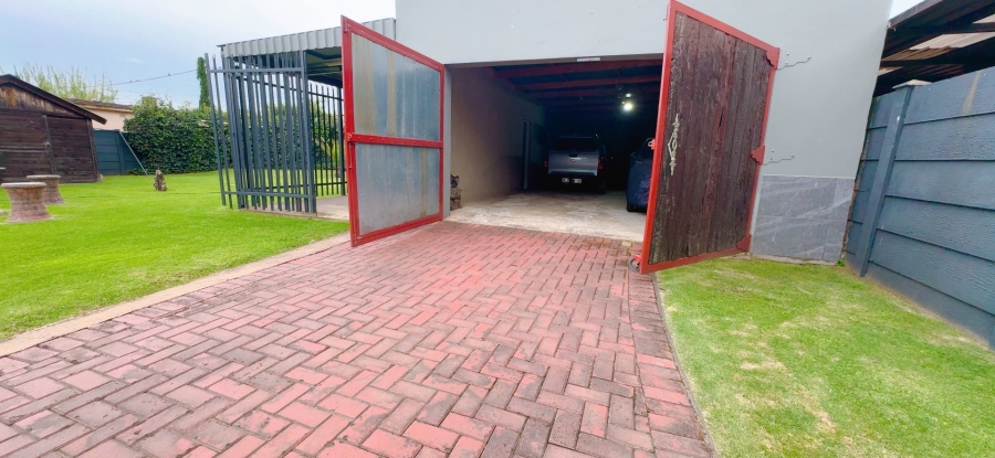 4 Bedroom Property for Sale in Risiville Gauteng