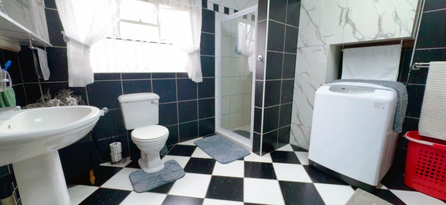4 Bedroom Property for Sale in Risiville Gauteng