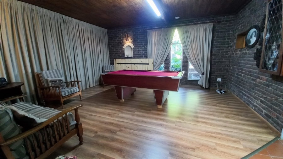 5 Bedroom Property for Sale in Eldoraigne Gauteng