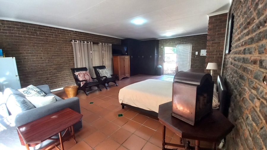 5 Bedroom Property for Sale in Eldoraigne Gauteng