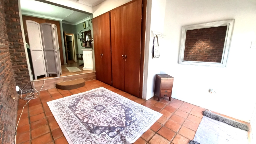 5 Bedroom Property for Sale in Eldoraigne Gauteng