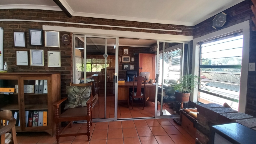 5 Bedroom Property for Sale in Eldoraigne Gauteng