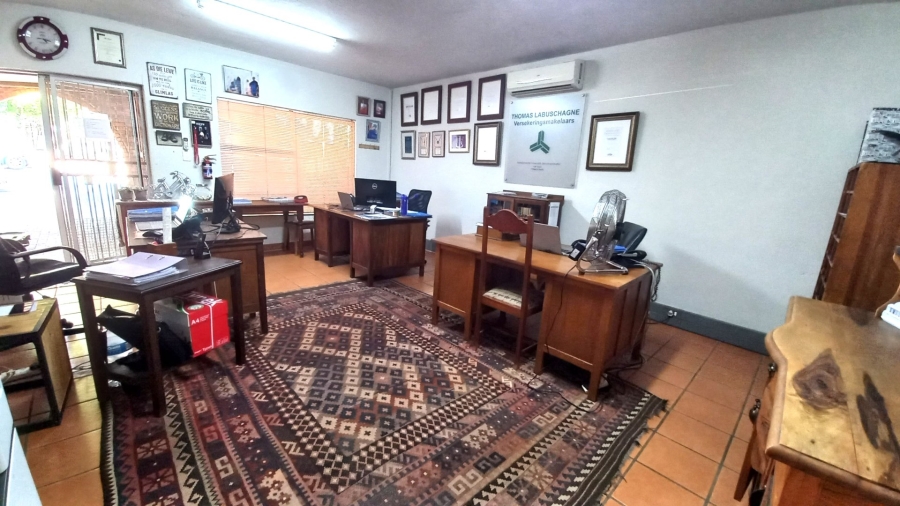 5 Bedroom Property for Sale in Eldoraigne Gauteng