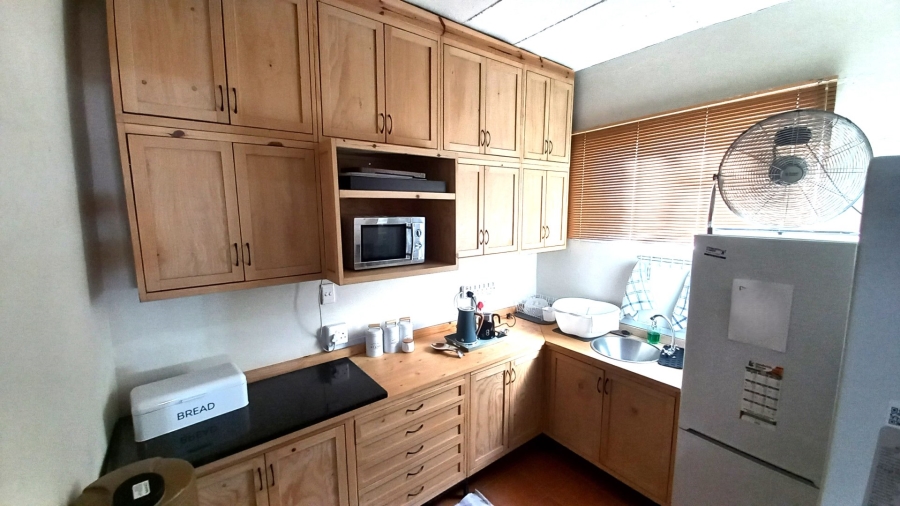 5 Bedroom Property for Sale in Eldoraigne Gauteng