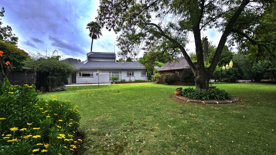 4 Bedroom Property for Sale in Three Rivers East Gauteng