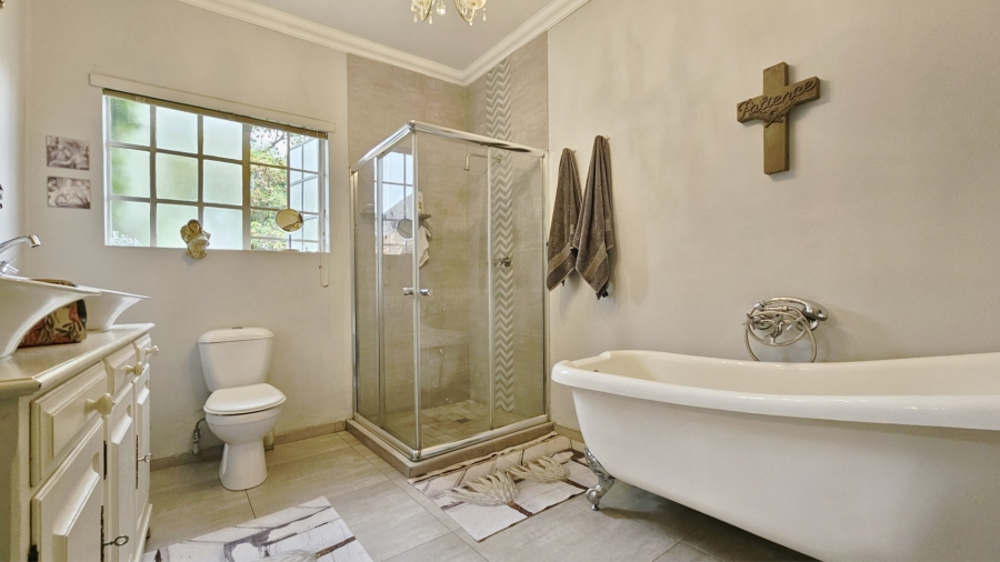 4 Bedroom Property for Sale in Three Rivers East Gauteng