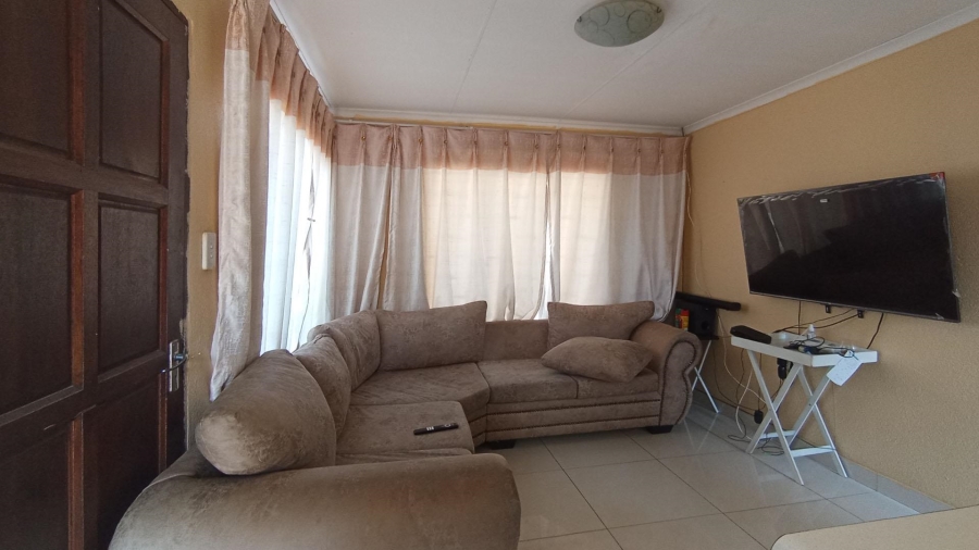 2 Bedroom Property for Sale in Soshanguve East Gauteng