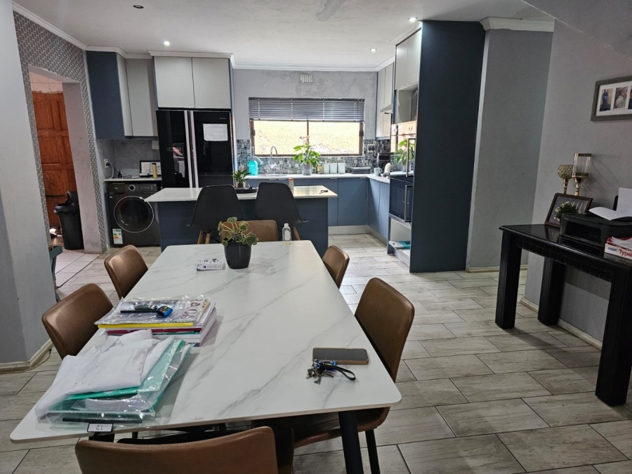 4 Bedroom Property for Sale in Ormonde Gauteng