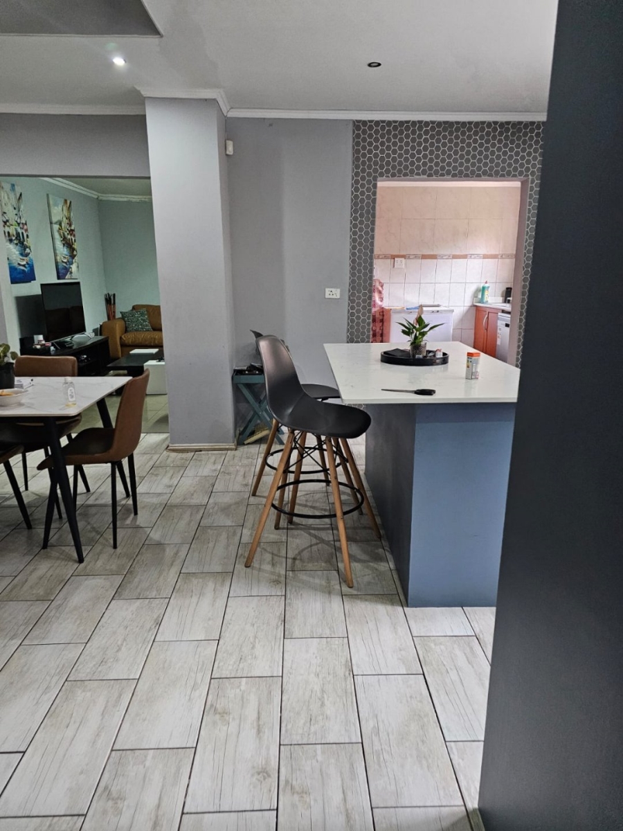 4 Bedroom Property for Sale in Ormonde Gauteng