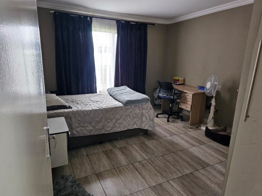 4 Bedroom Property for Sale in Ormonde Gauteng