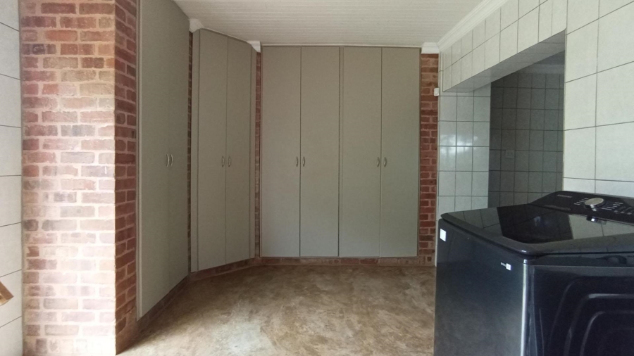 4 Bedroom Property for Sale in Bultfontein A H Gauteng
