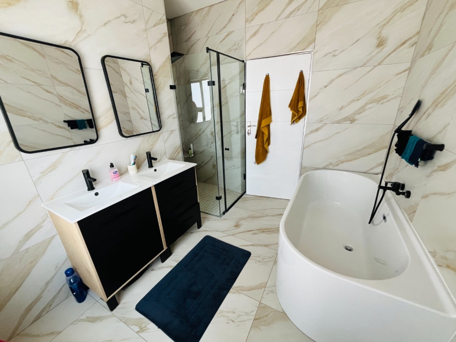 3 Bedroom Property for Sale in The Hills Game Reserve Estate Gauteng