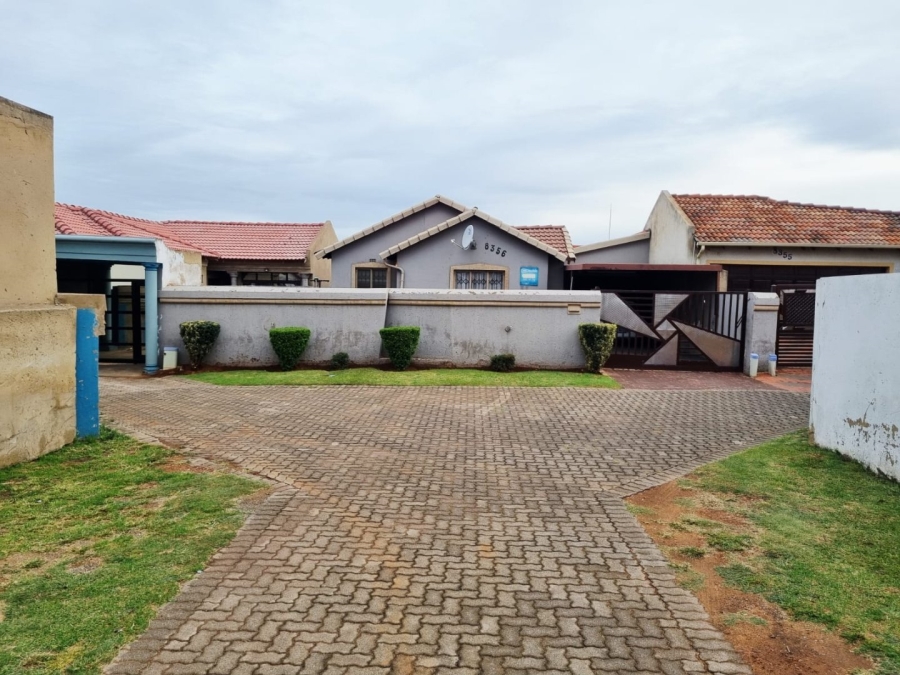 3 Bedroom Property for Sale in Roodekop Gauteng