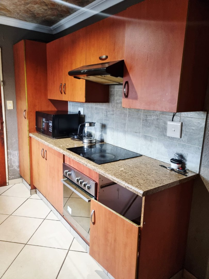 3 Bedroom Property for Sale in Roodekop Gauteng