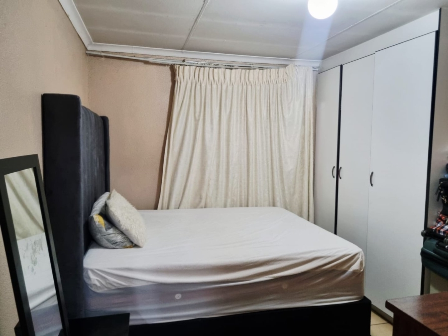 3 Bedroom Property for Sale in Roodekop Gauteng