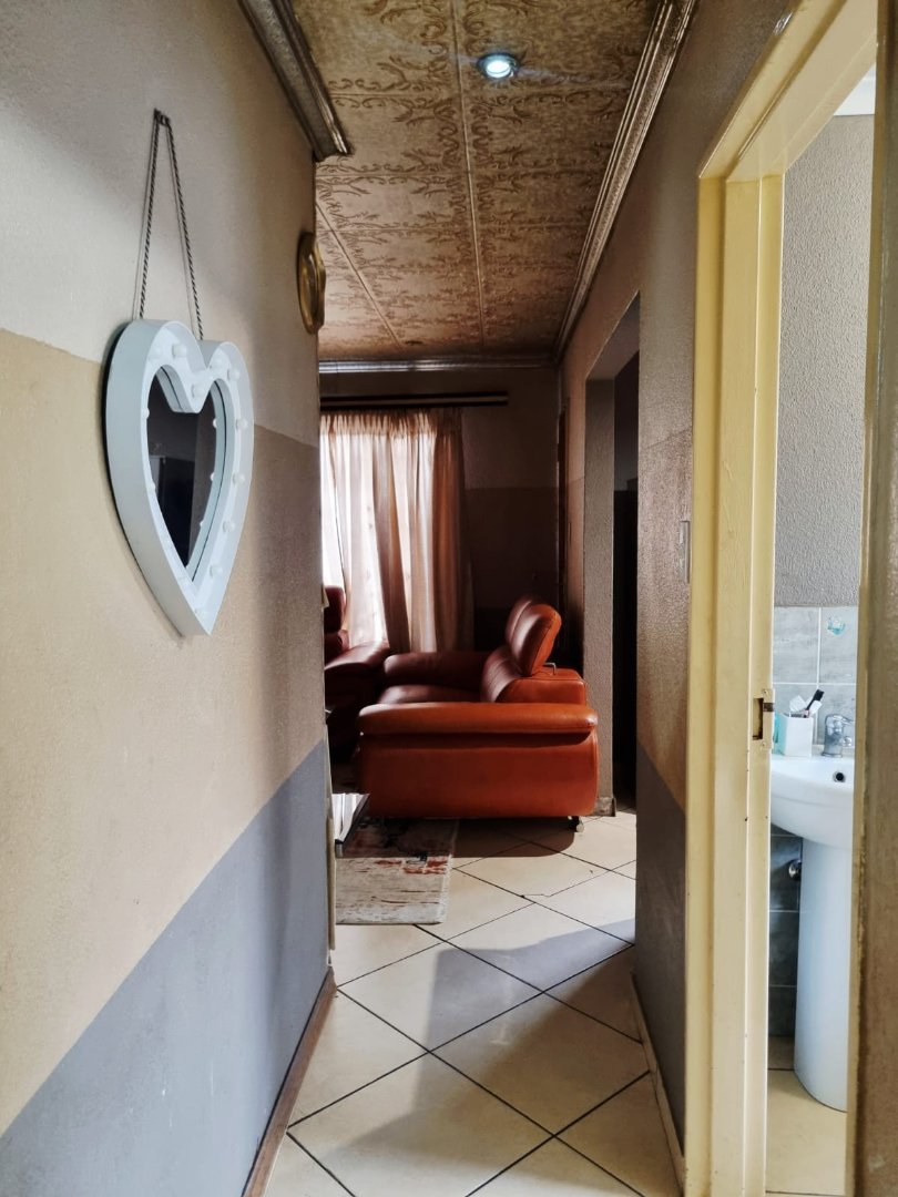 3 Bedroom Property for Sale in Roodekop Gauteng