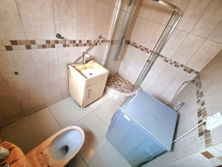 3 Bedroom Property for Sale in Roodekop Gauteng