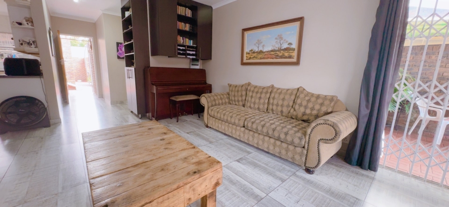 3 Bedroom Property for Sale in Three Rivers Gauteng