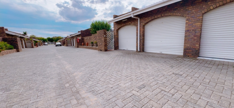 3 Bedroom Property for Sale in Three Rivers Gauteng