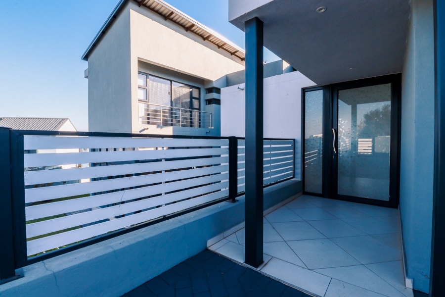 4 Bedroom Property for Sale in Midstream Ridge Gauteng