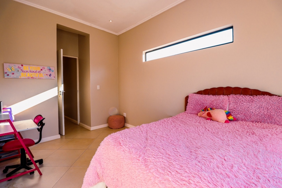 4 Bedroom Property for Sale in Midstream Ridge Gauteng