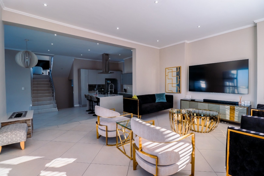 4 Bedroom Property for Sale in Midstream Ridge Gauteng