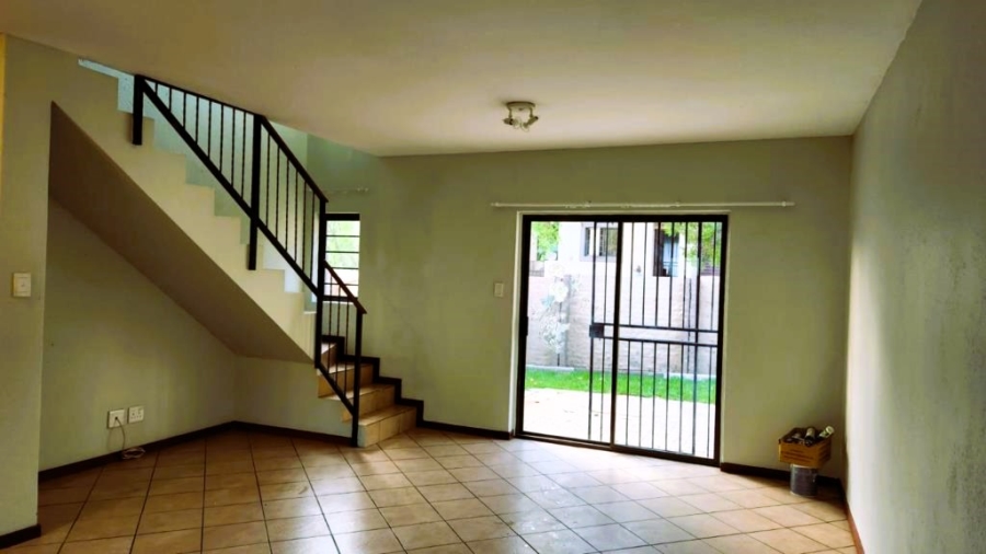 2 Bedroom Property for Sale in Halfway House Gauteng