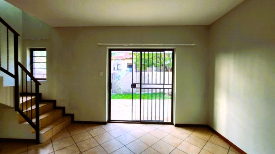 2 Bedroom Property for Sale in Halfway House Gauteng