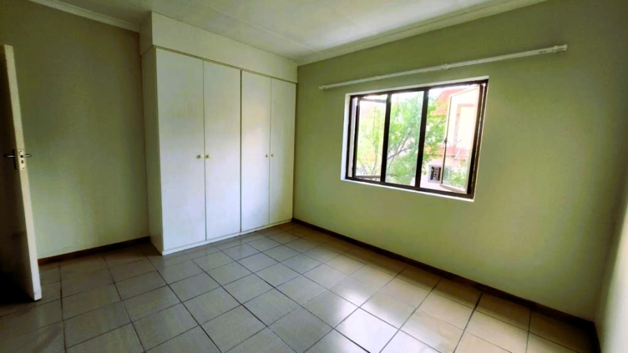 2 Bedroom Property for Sale in Halfway House Gauteng