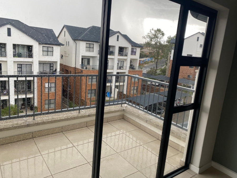 1 Bedroom Property for Sale in Olivedale Gauteng