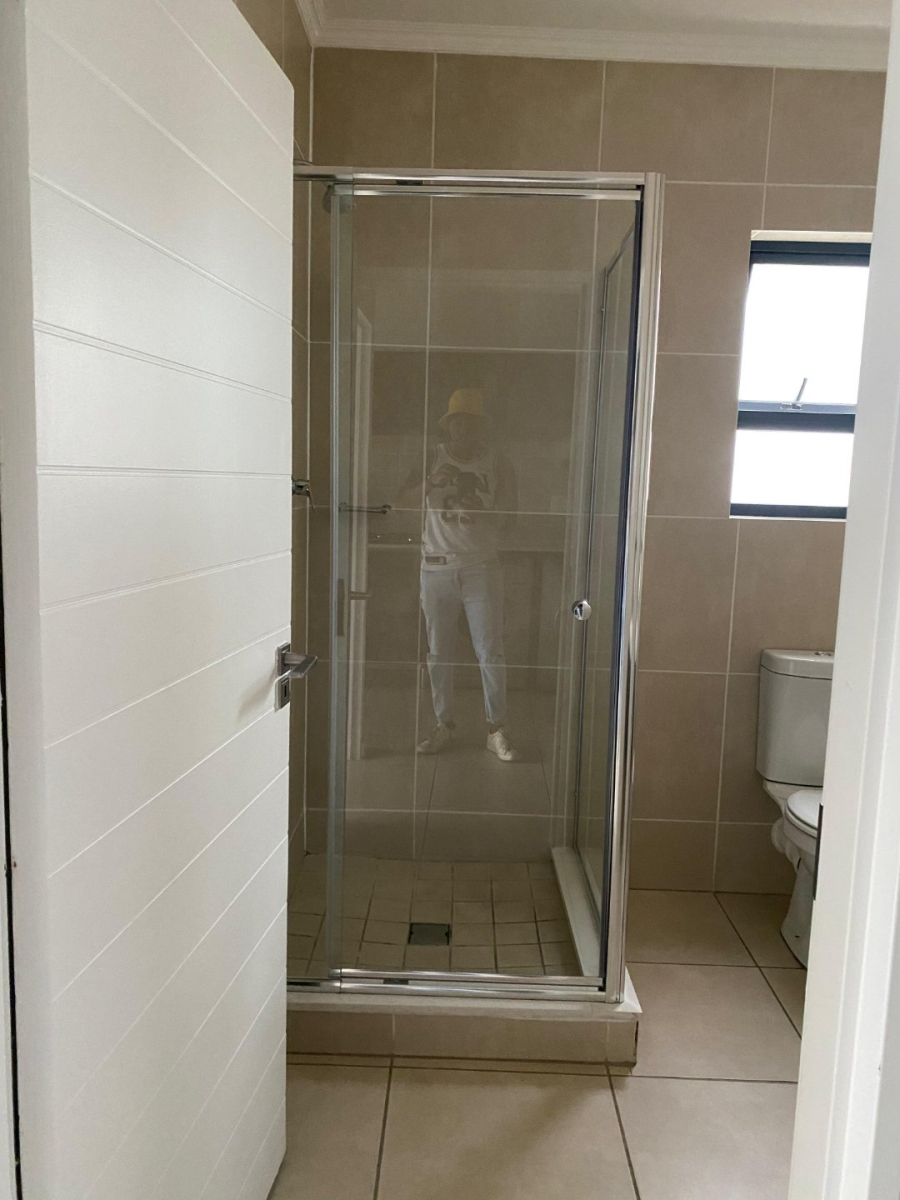 1 Bedroom Property for Sale in Olivedale Gauteng