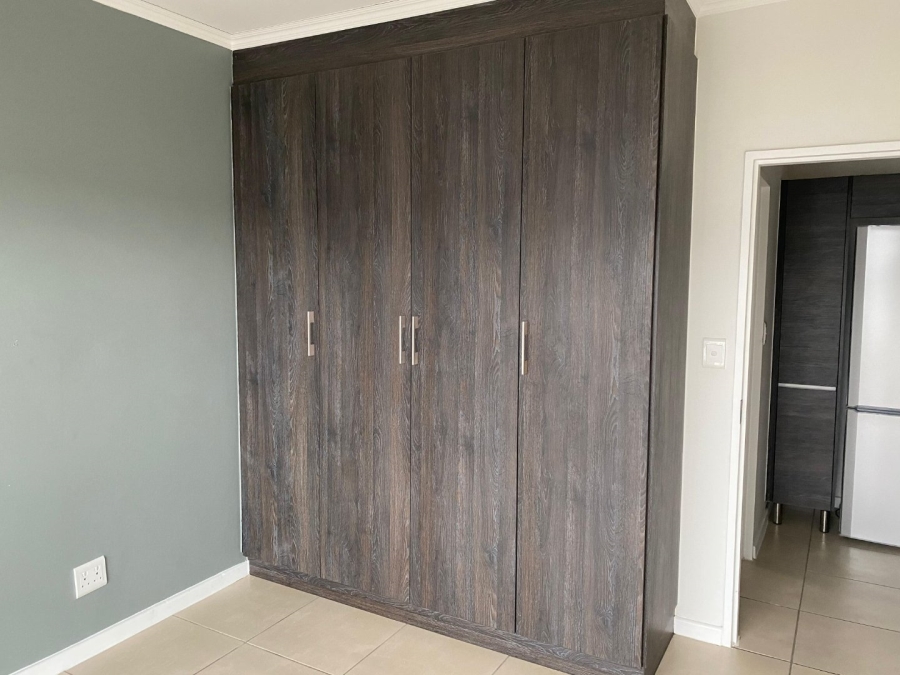 1 Bedroom Property for Sale in Olivedale Gauteng