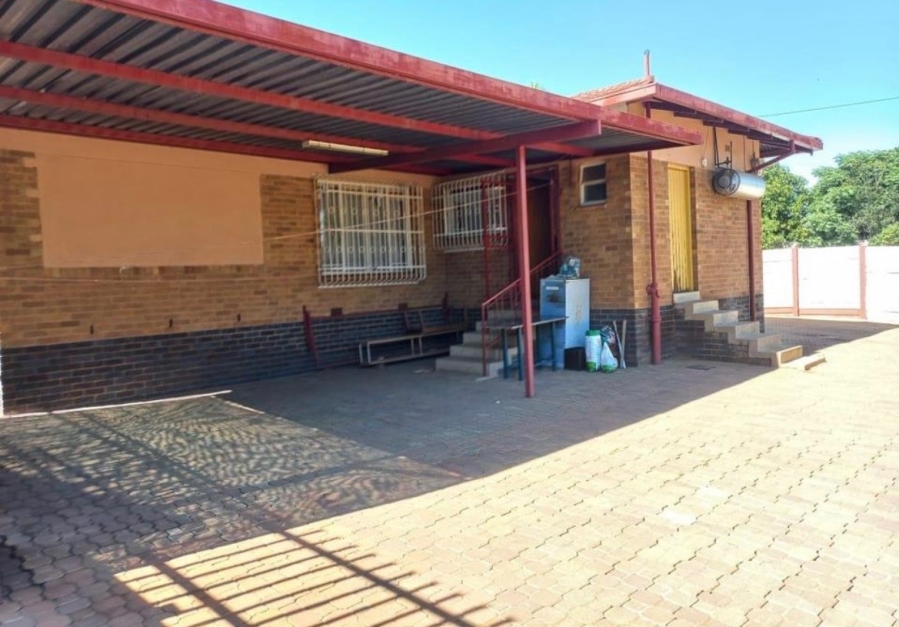4 Bedroom Property for Sale in Pretoria West Gauteng