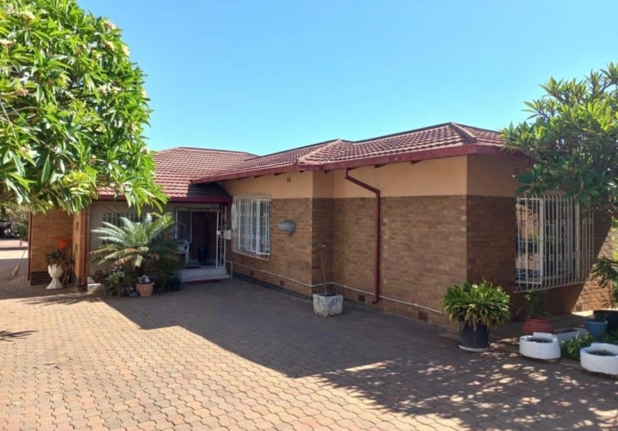 4 Bedroom Property for Sale in Pretoria West Gauteng