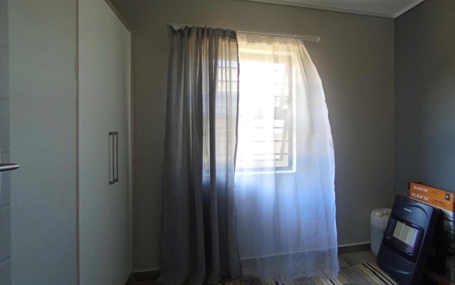 3 Bedroom Property for Sale in Lotus Gardens Gauteng