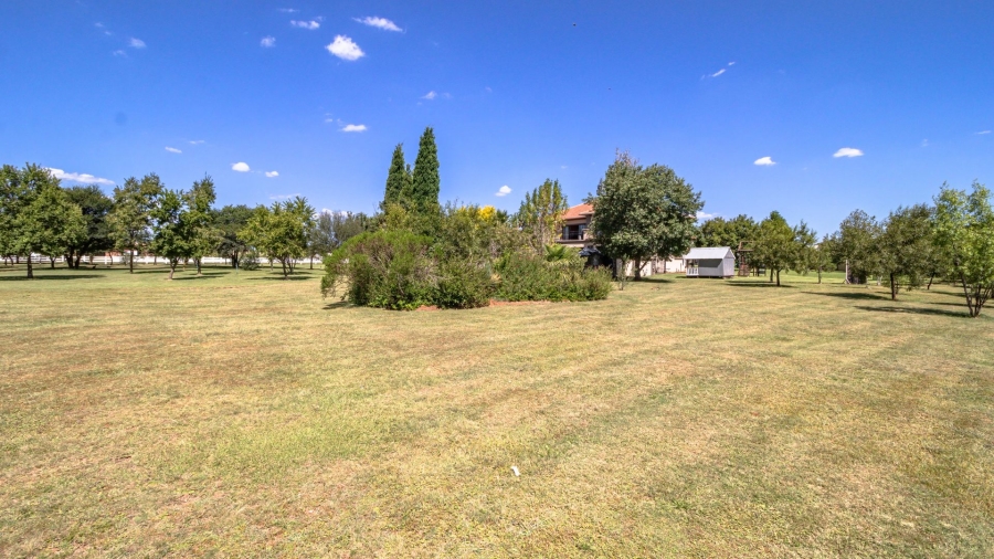 4 Bedroom Property for Sale in Dunblane Lifestyle and Equestrian Estate Gauteng