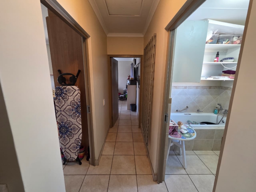 2 Bedroom Property for Sale in Montana Tuine Gauteng