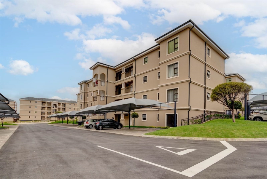 To Let 3 Bedroom Property for Rent in Blue Hills Gauteng