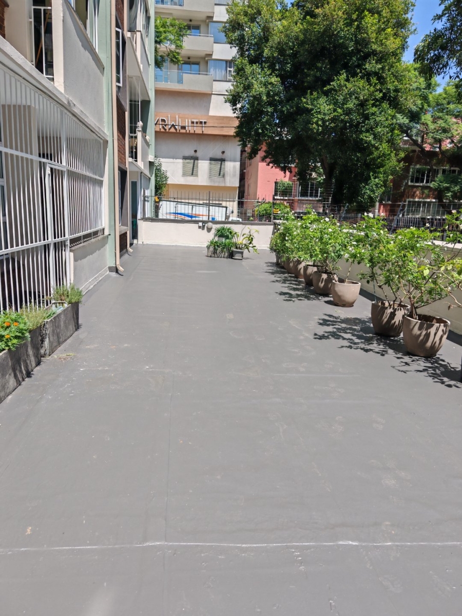 1 Bedroom Property for Sale in Rosebank Gauteng