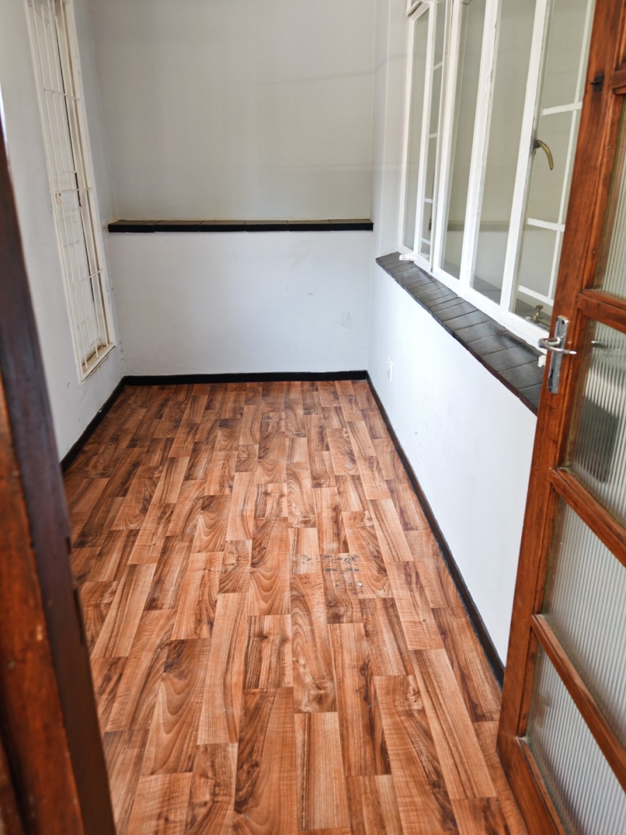 1 Bedroom Property for Sale in Rosebank Gauteng