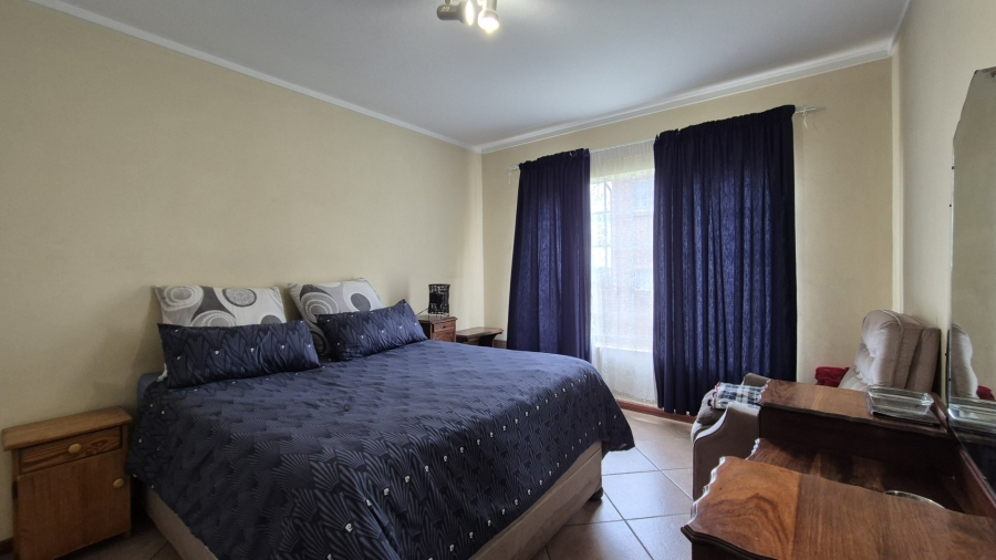 2 Bedroom Property for Sale in The Reeds Gauteng