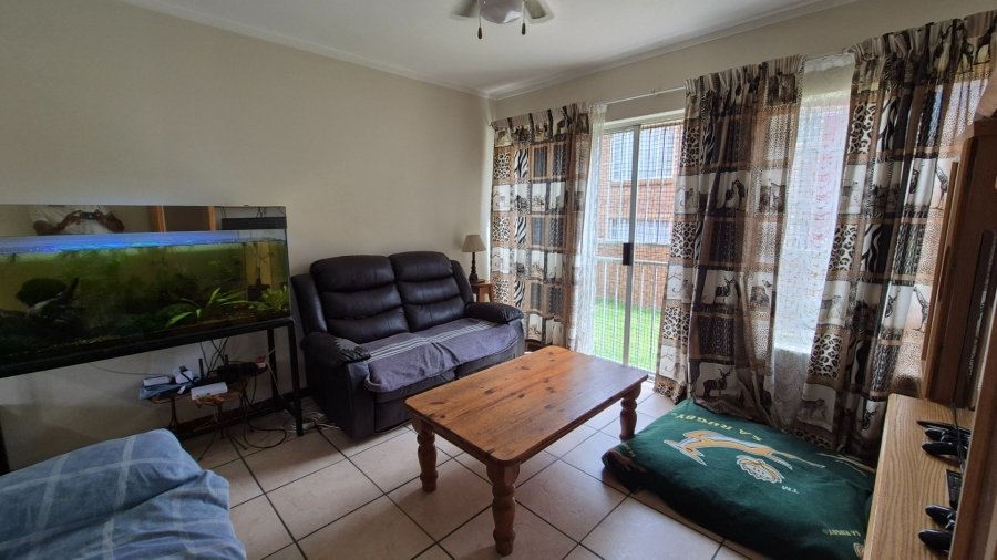 2 Bedroom Property for Sale in The Reeds Gauteng