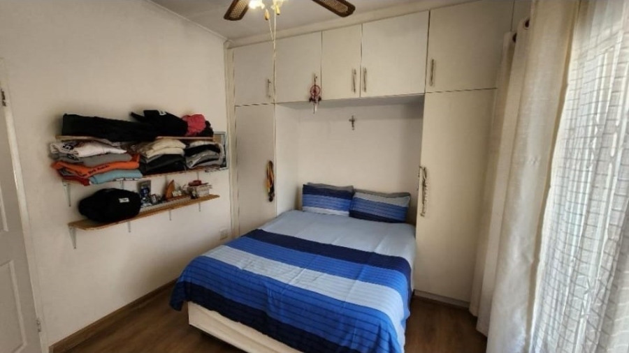 4 Bedroom Property for Sale in Oakdene Gauteng