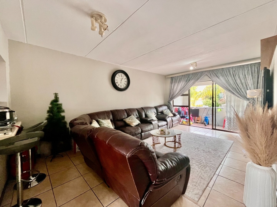2 Bedroom Property for Sale in Vorna Valley Gauteng