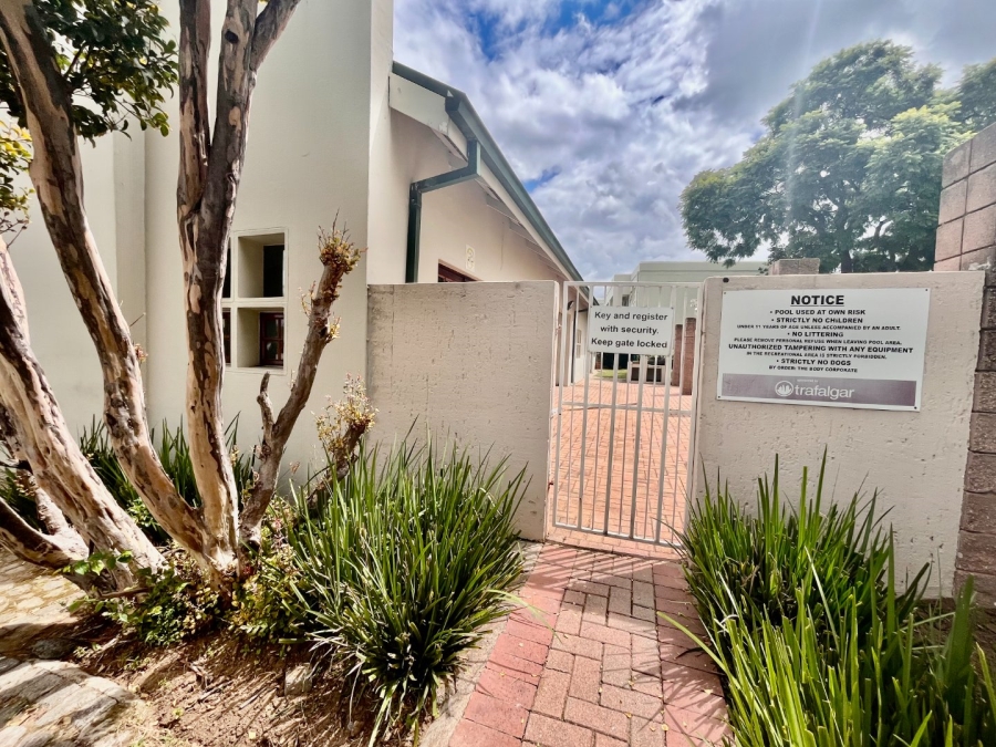 2 Bedroom Property for Sale in Vorna Valley Gauteng