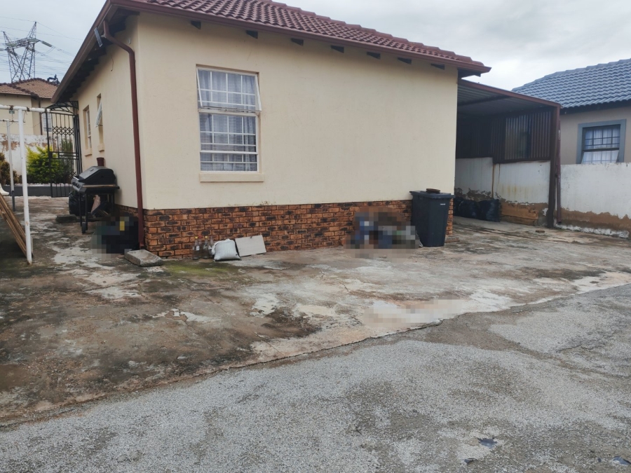 2 Bedroom Property for Sale in Atteridgeville Gauteng